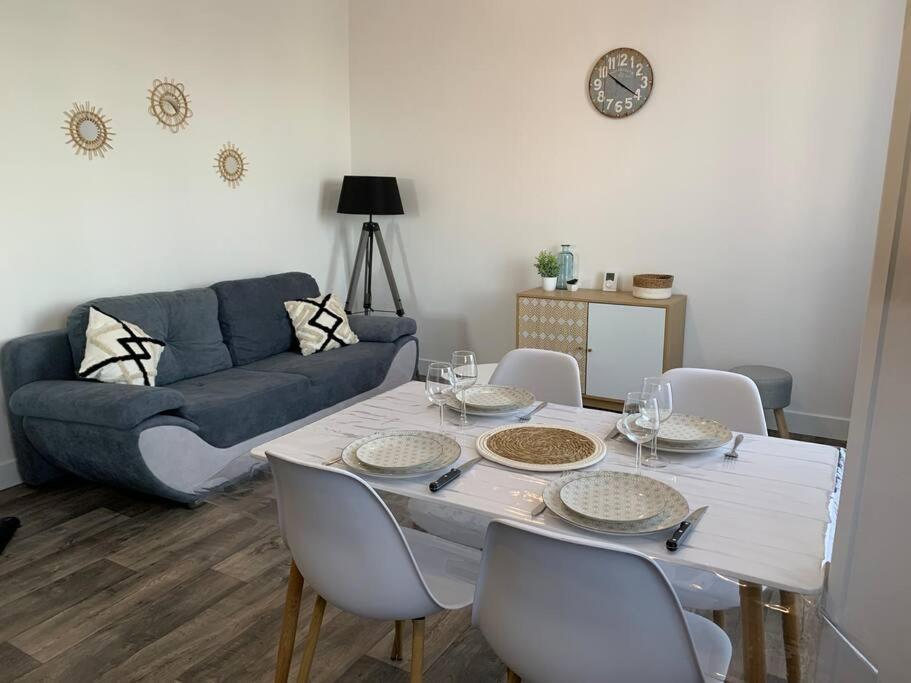 Appartement Renove A 200M De La Plage Шатлайон-Плаж Экстерьер фото